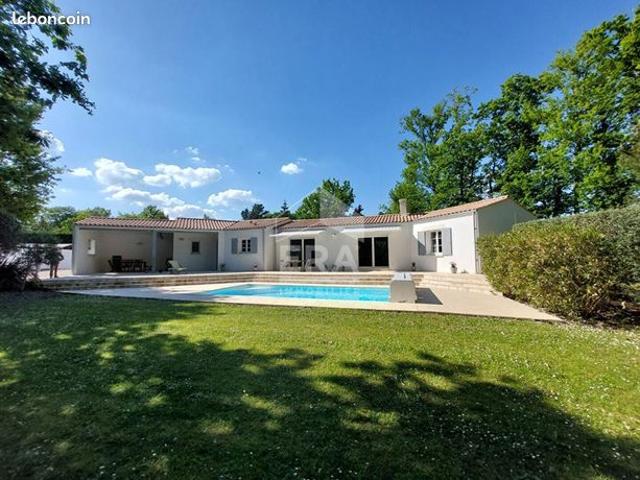 Villa 5 pièces 140 m²