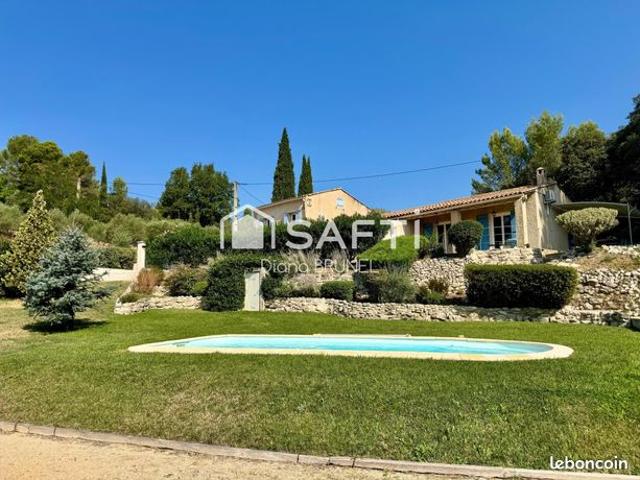 Villa 5 pièces 140 m²