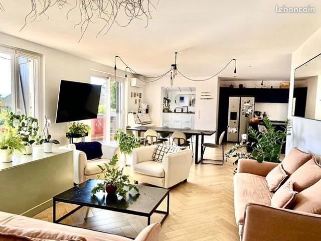 Villa 5 pièces 140 m²