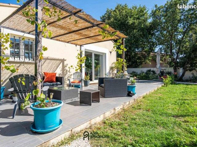 Villa 5 pièces 140 m²