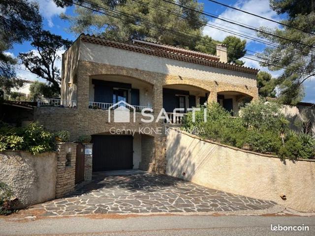 Villa 5 pièces 140 m²