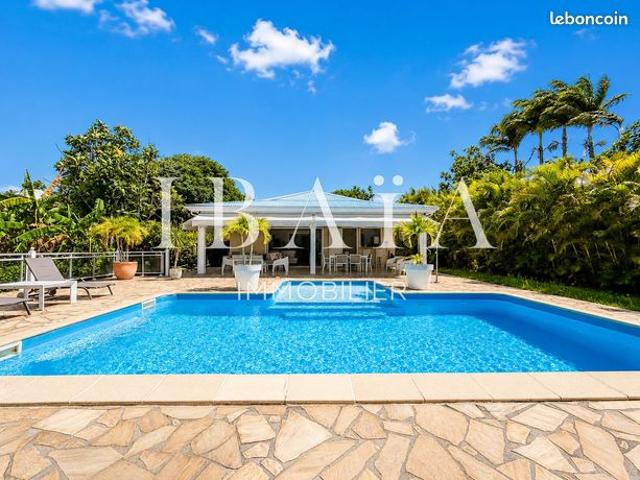 Villa 5 pièces 140 m²