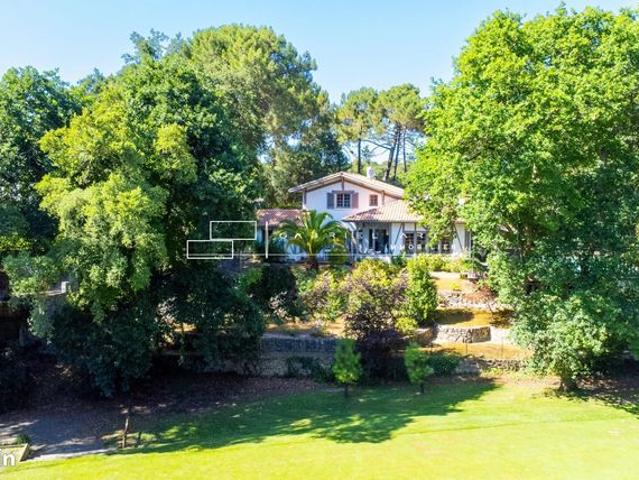 Villa 5 pièces 140 m²