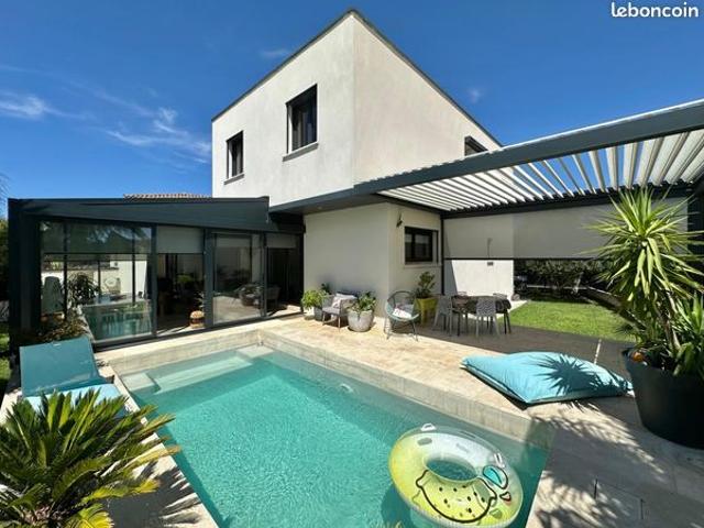 Villa 5 pièces 140 m²