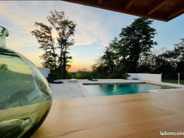 Villa 5 pièces 140 m²