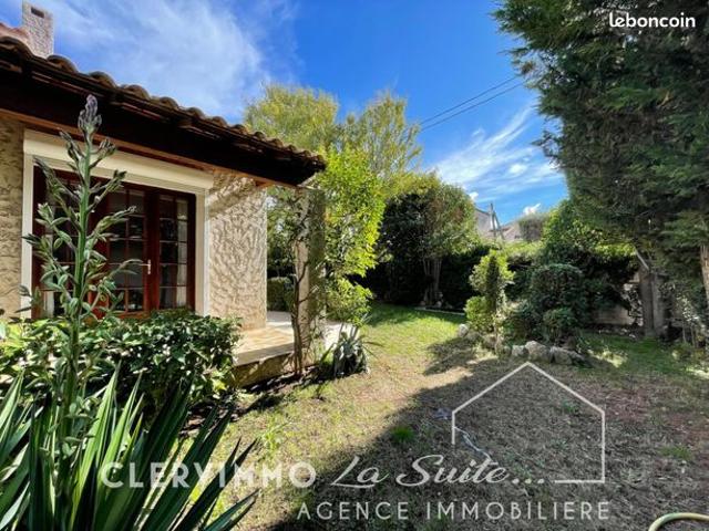 Villa 5 pièces 140 m²