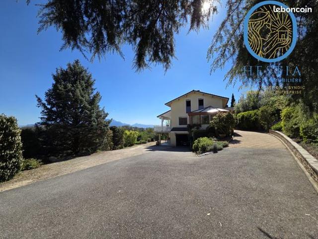 Villa 5 pièces 140 m²