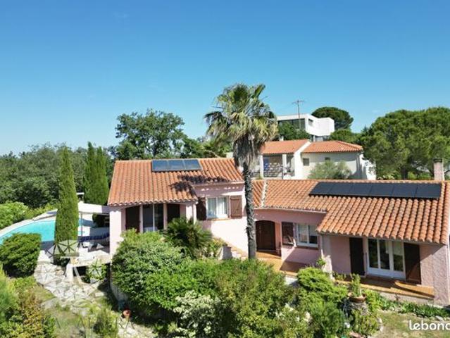 Villa 5 pièces 140 m²