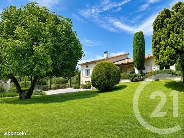 Villa 5 pièces 140 m²