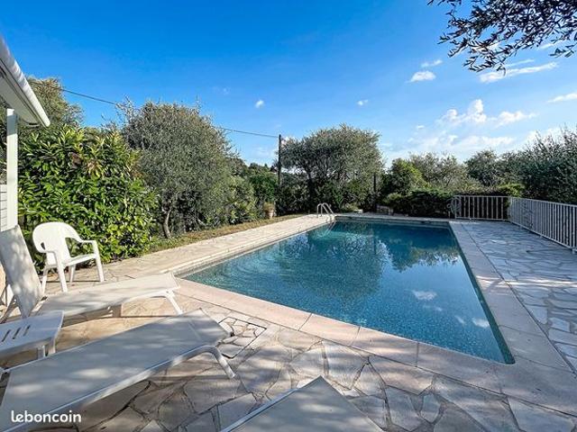 Villa 5 pièces 140 m²