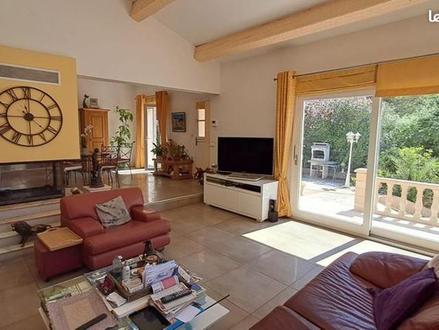 Villa 5 pièces 141 m²