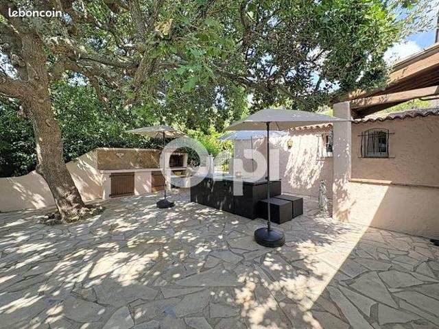 Villa 5 pièces 141 m²