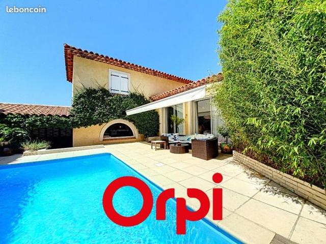 Villa 5 pièces 141 m²