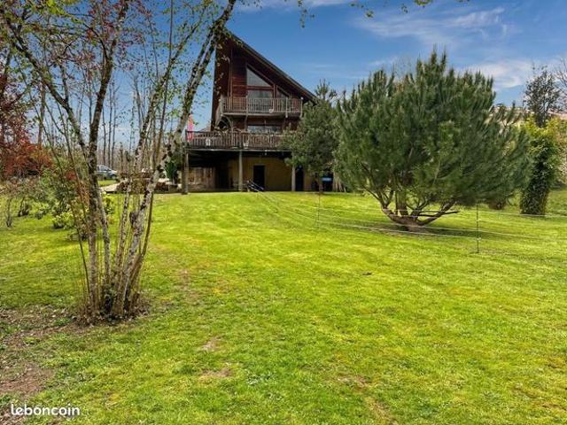 Villa 5 pièces 141 m²