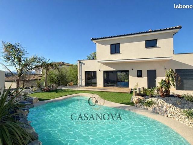 Villa 5 pièces 141 m²