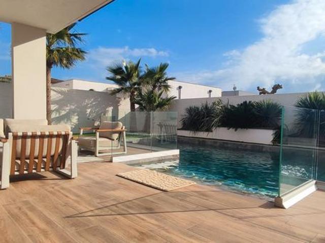 Villa 5 pièces 141 m²