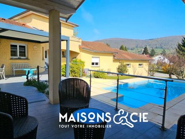 Villa 5 pièces 142 m²