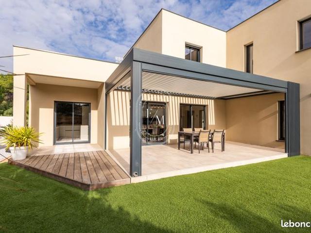 Villa 5 pièces 142 m²