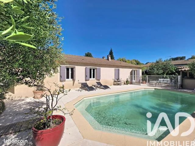 Villa 5 pièces 142 m²