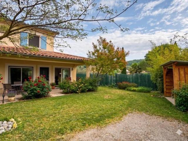 Villa 5 pièces 142 m²