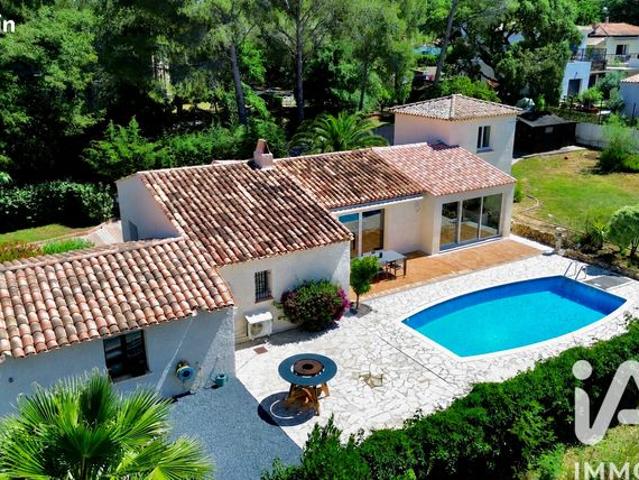 Villa 5 pièces 142 m²