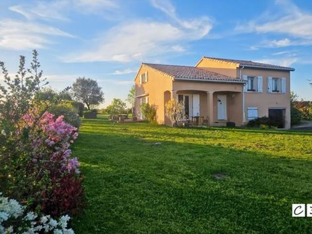 Villa 5 pièces 143 m²