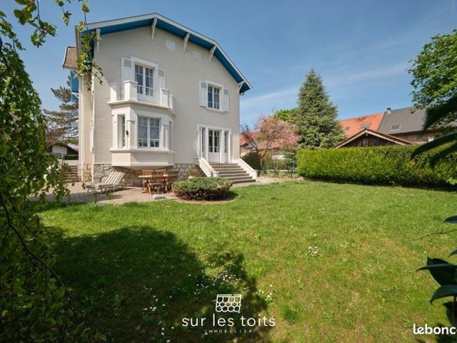 Villa 5 pièces 143 m²