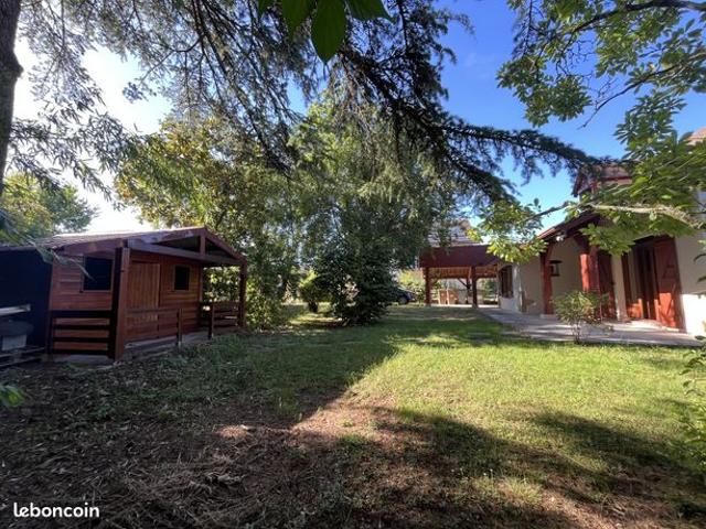 Villa 5 pièces 143 m²
