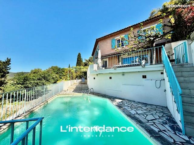 Villa 5 pièces 143 m²
