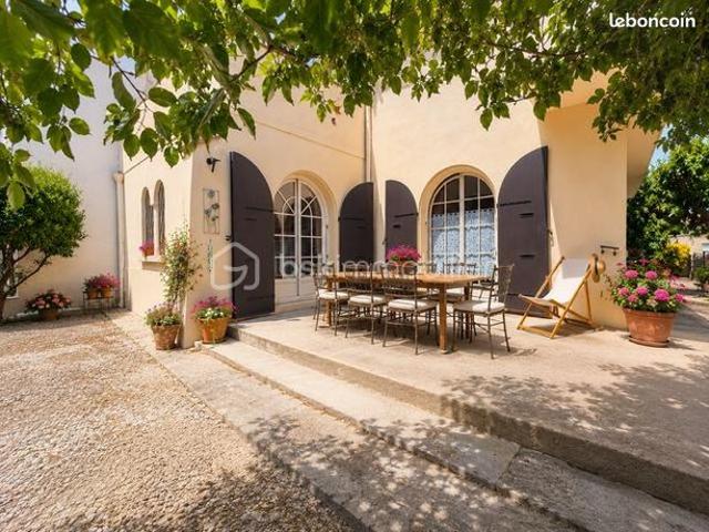 Villa 5 pièces 143 m²