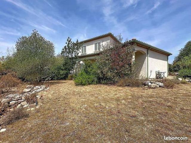 Villa 5 pièces 144 m²