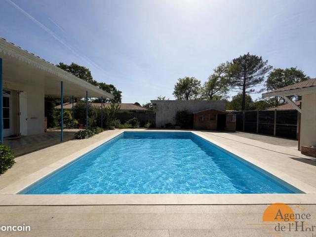Villa 5 pièces 144 m²