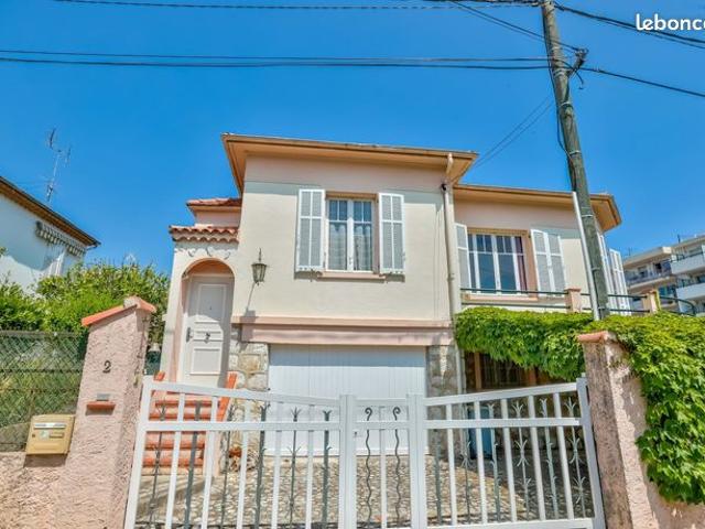 Villa 5 pièces 145 m²