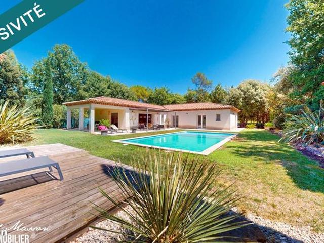 Villa 5 pièces 145 m²