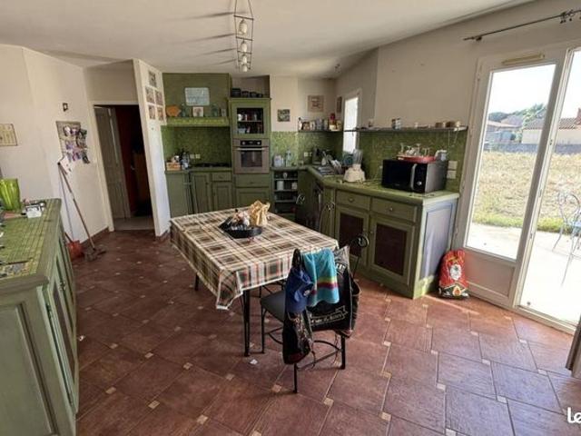 Villa 5 pièces 145 m²