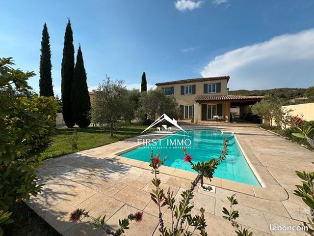 Villa 5 pièces 145 m²