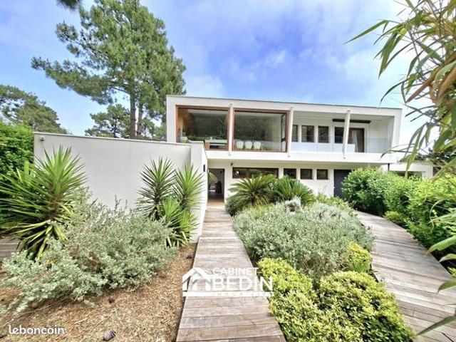 Villa 5 pièces 145 m²