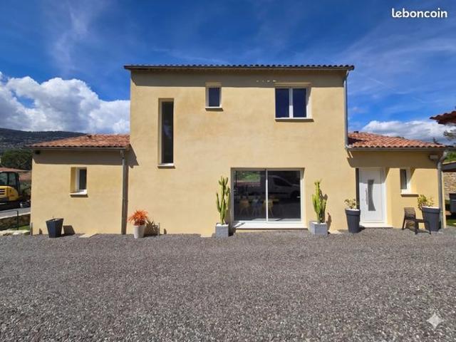 Villa 5 pièces 145 m²