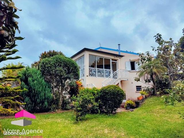 Villa 5 pièces 145 m²
