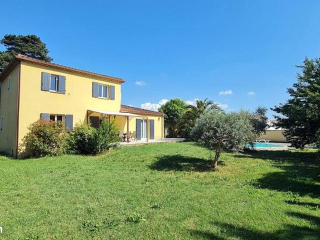 Villa 5 pièces 145 m²