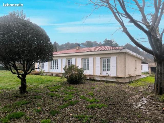 Villa 5 pièces 145 m²