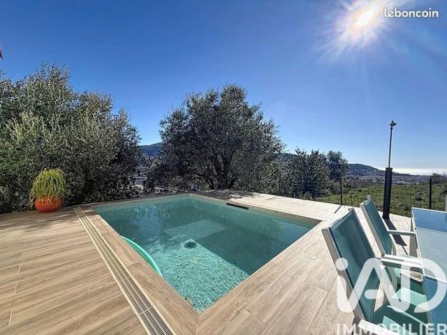 Villa 5 pièces 145 m²