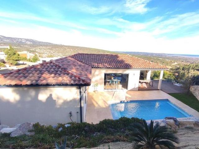Villa 5 pièces 145 m²
