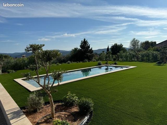 Villa 5 pièces 145 m²