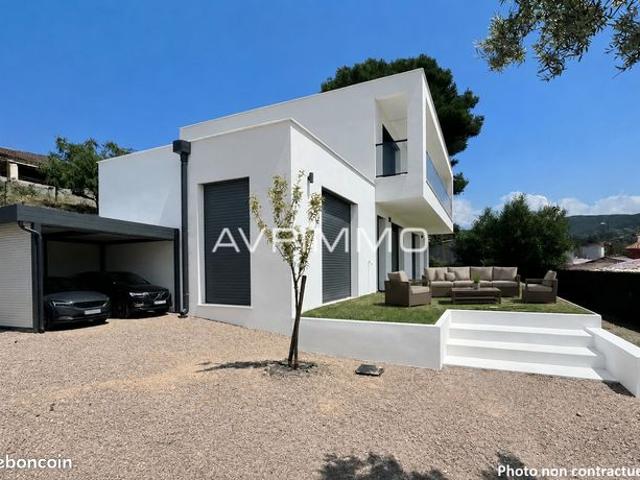 Villa 5 pièces 145 m²