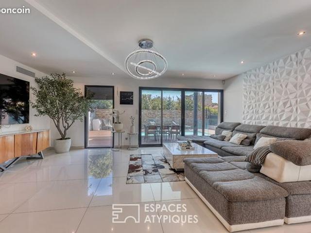 Villa 5 pièces 145 m²