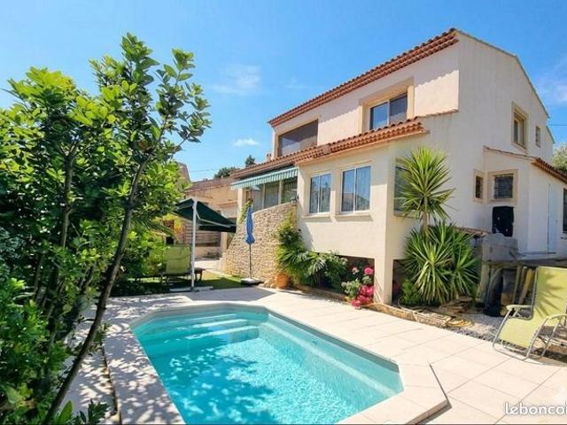 Villa 5 pièces 145 m²