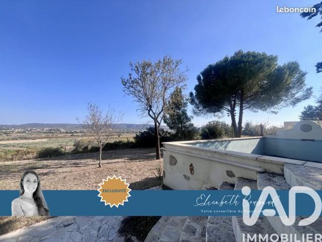 Villa 5 pièces 145 m²