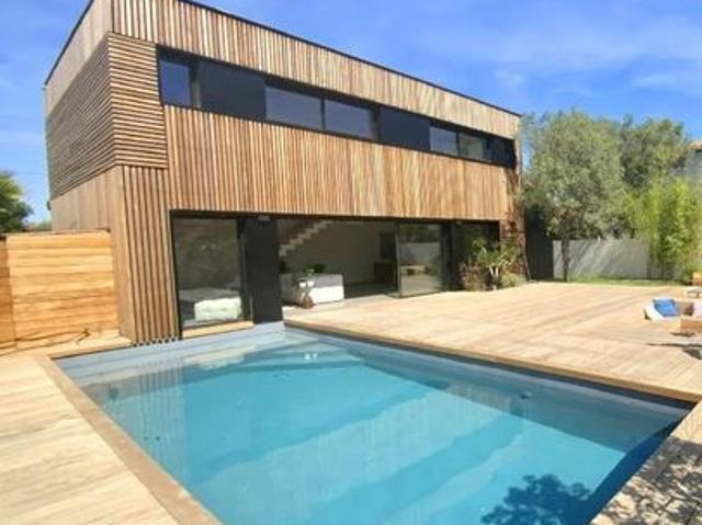 Villa 5 pièces 145 m²