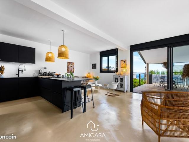 Villa 5 pièces 145 m²
